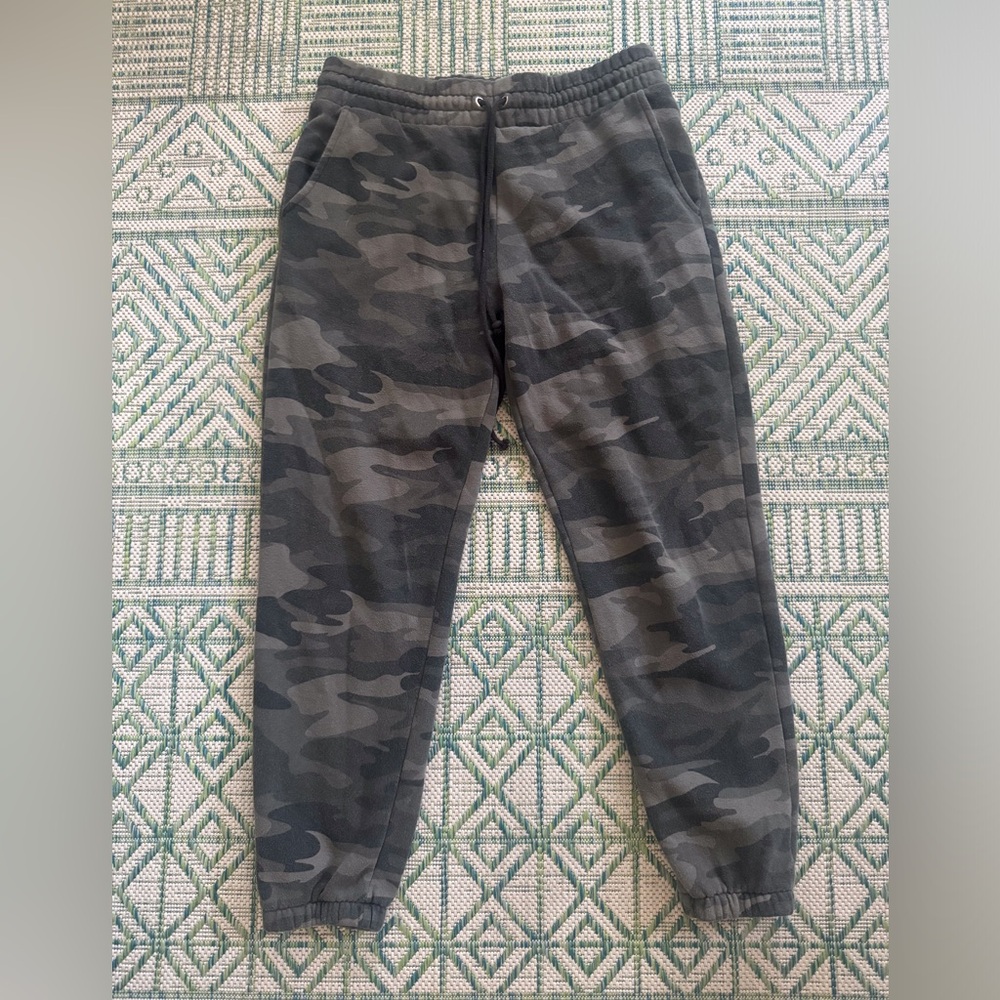 Wild Fable Camouflage Jogger Sweatpants M Cotton Cozy VGUC Athleisure
